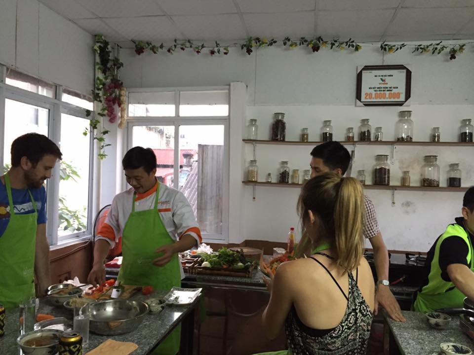 Vietnam Apple Homestay Ханой Екстериор снимка